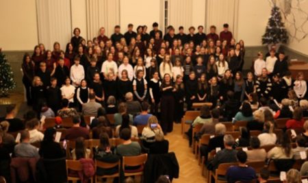 „Fängt der Mond die Sterne“ – Winterkonzert am TMG